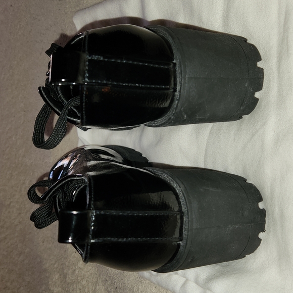 NWOT BLACK PATENT CHUNKY HEELS TIE SHOES - Picture 4 of 9
